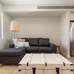Astina Suites, Forster